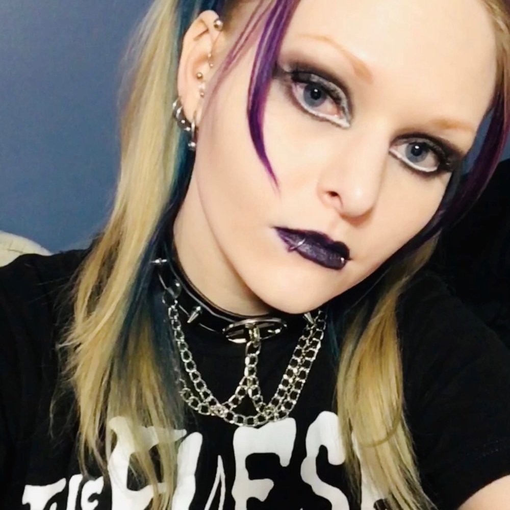 Meet your Posher, Candice